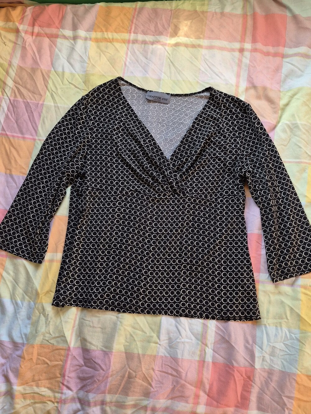 Chapter One Black V-Neck Long-Sleeve Blouse with White Circle Print
